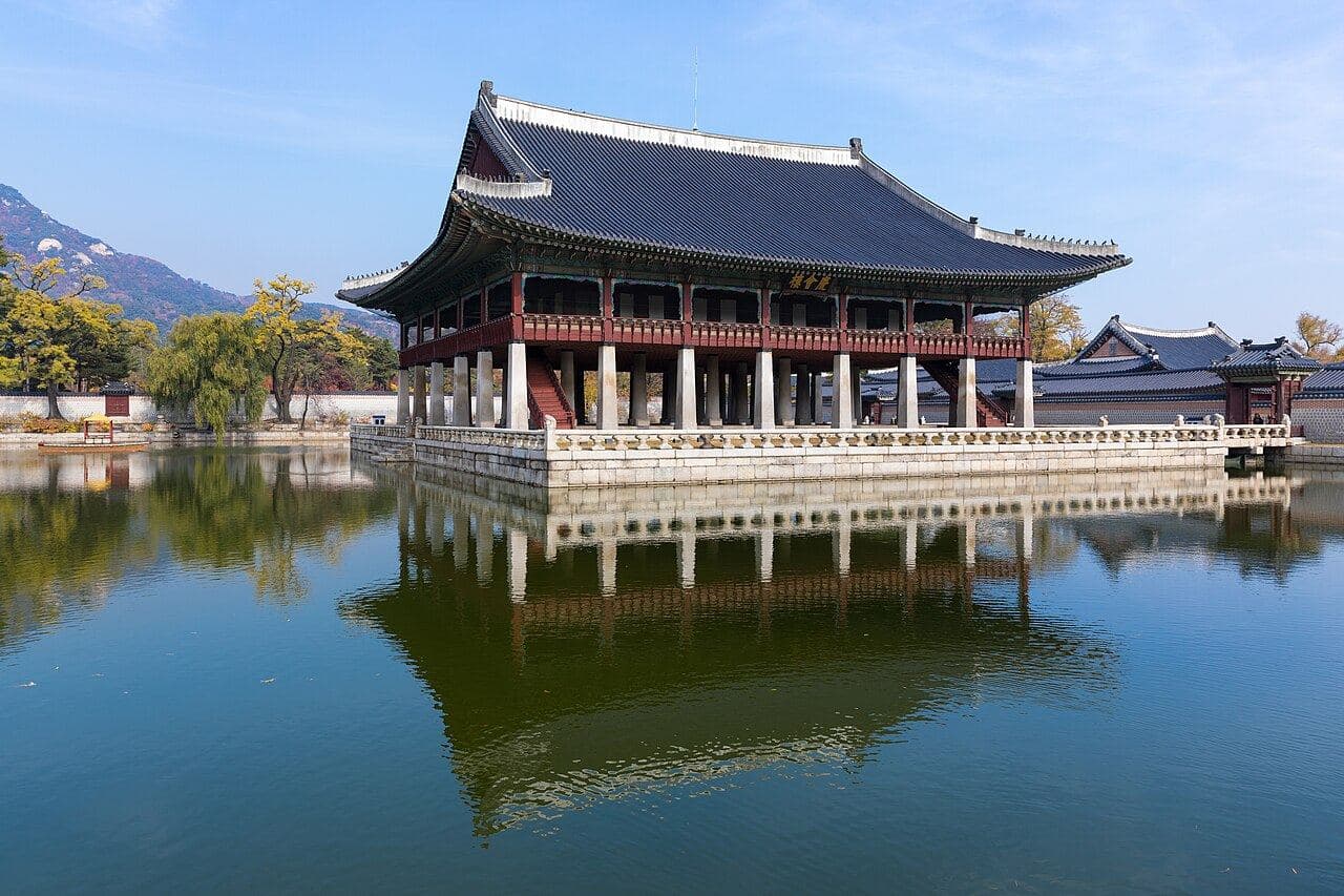 Gyeonghoeru pavilion, Gyeongbokgung Palace, Seoul